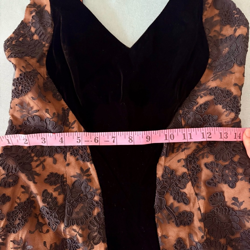 VTG ~ Peggy Jennings Couture Black and Tan Gown Lace ~ Velvet ~ Silk - Picture 14 of 15